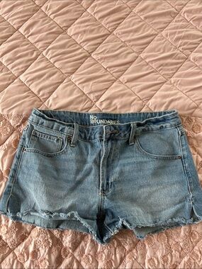 No Boundaries Light Blue Denim Frayed Hem Cutoff Shorts